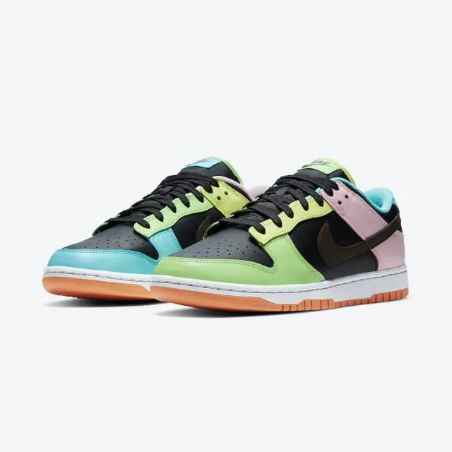 Nike Dunk Low SE (Free.99 Black/ Multi-Color/ Black/ Dar...