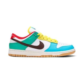 Nike Dunk Low SE (Free.99 - White/ White/ Light Chocolat...