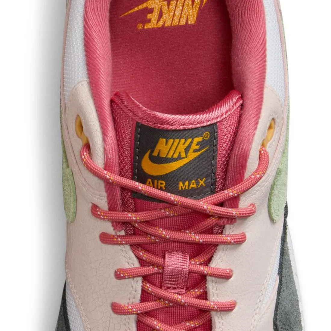 Nike Men Air Max 1 (light soft pink / vapor green-anthracite)