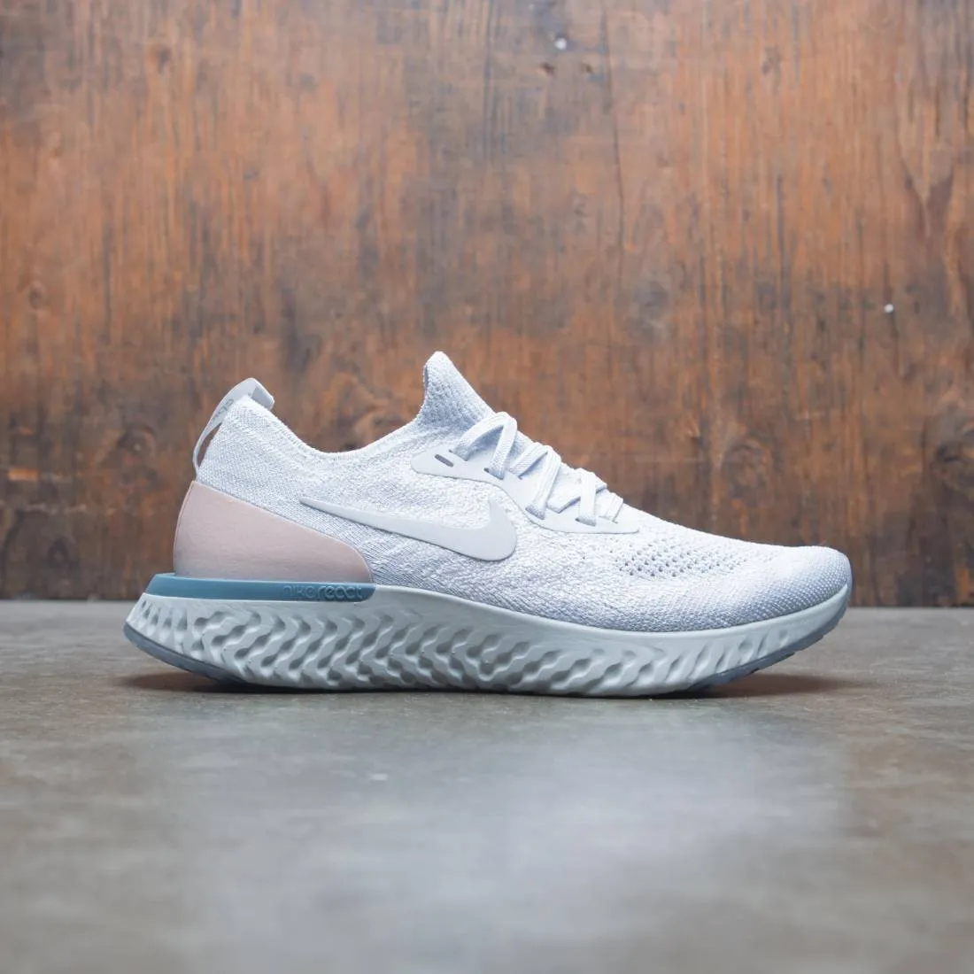 Nike Women Epic React Flyknit (pure platinum / pure platinum)