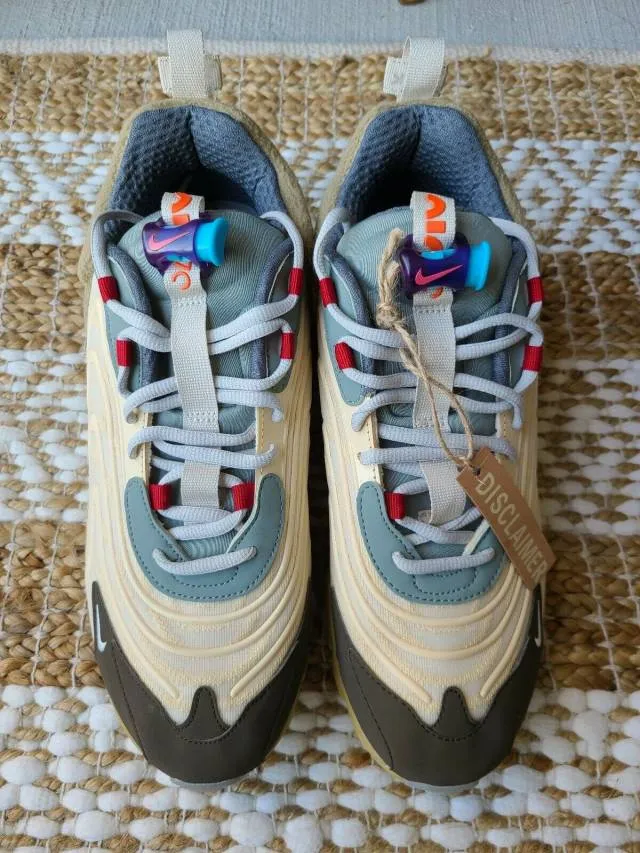 Travis Scott x Nike Air Max 270 React "Cactus Trails" IN HAN